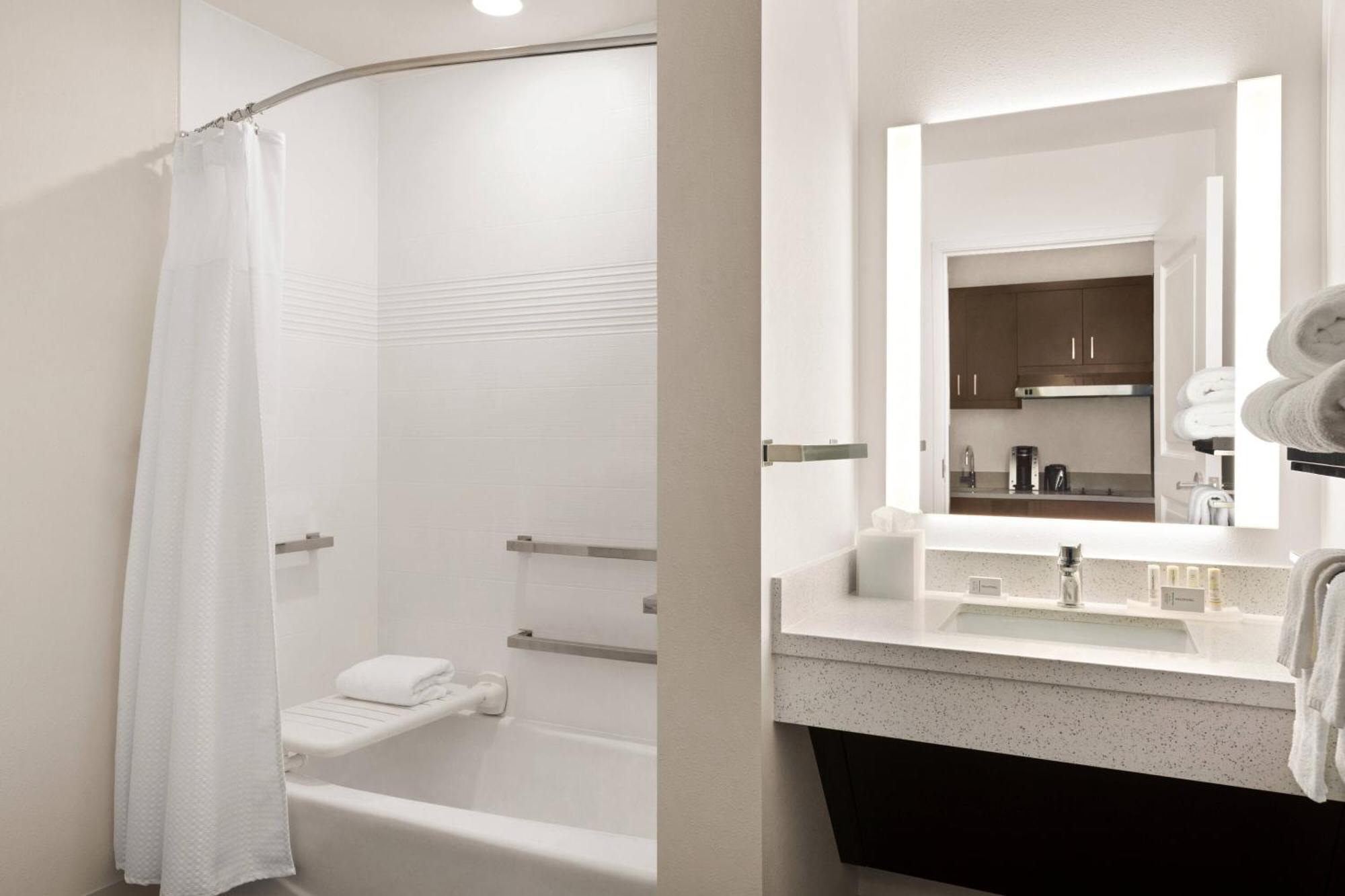 Towneplace Suites Cedar Rapids Marion Luaran gambar